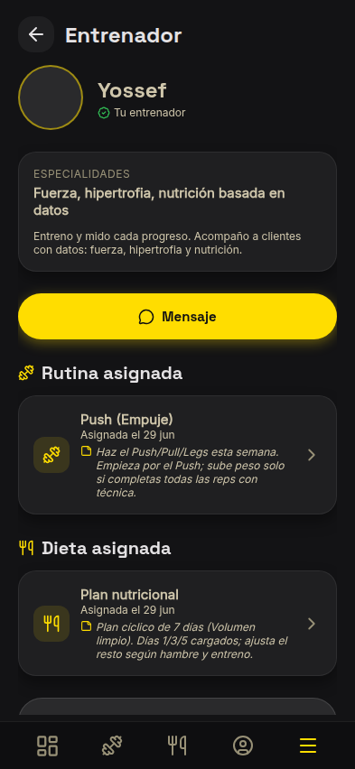 La app del cliente muestra a su entrenador con la rutina y dieta asignadas